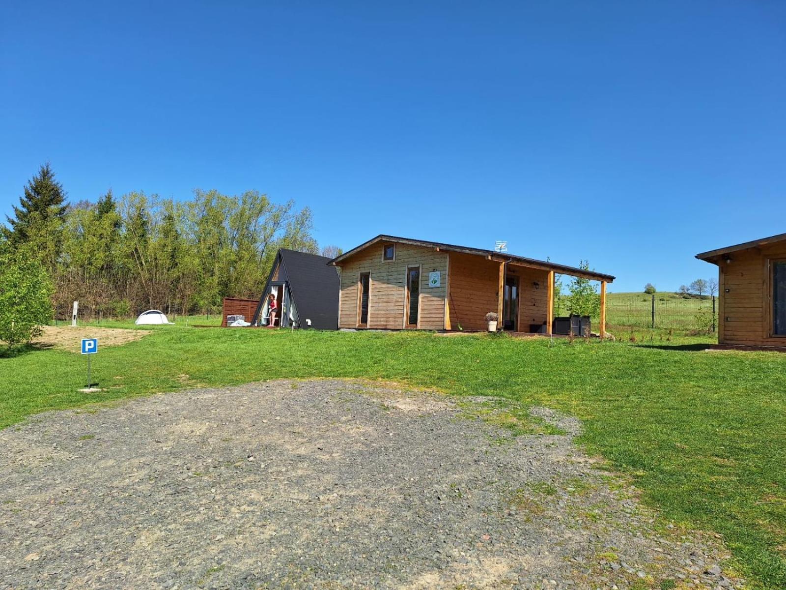 Camping, Zabierz Wlasny Namiot Kameralne Pole Namiotowe Z Basenem Kinem Plenerowym Miejscem Na Ognisko I Placem Zabaw Zywe Zwierzeta Agroturystyka Giebultow  Dış mekan fotoğraf