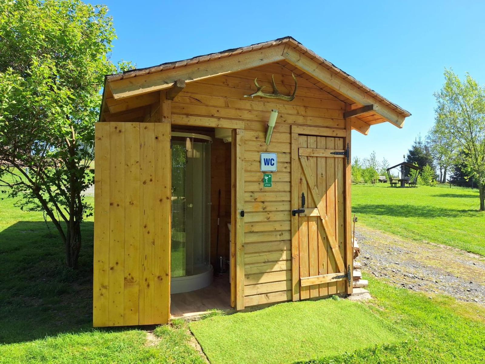 Camping, Zabierz Wlasny Namiot Kameralne Pole Namiotowe Z Basenem Kinem Plenerowym Miejscem Na Ognisko I Placem Zabaw Zywe Zwierzeta Agroturystyka Giebultow  Dış mekan fotoğraf